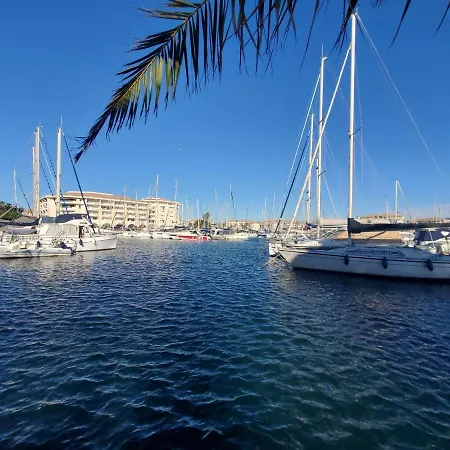 Port Open 2 Pieces 40m2 Apartman *